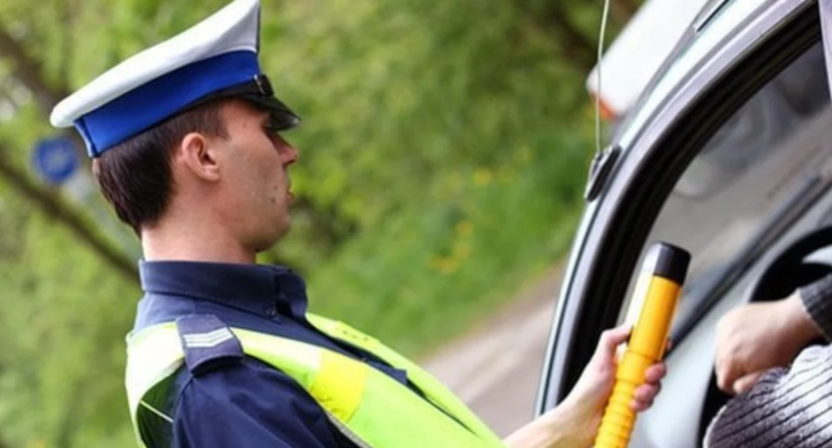 policja na drodze, uprawnień promilami - zdjęcie, fotografia