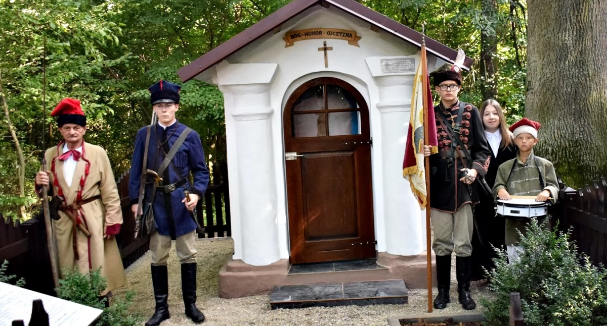 festyny/pikniki, Kolejny ciekawy historyczny piknik Pomianowie - zdjęcie, fotografia