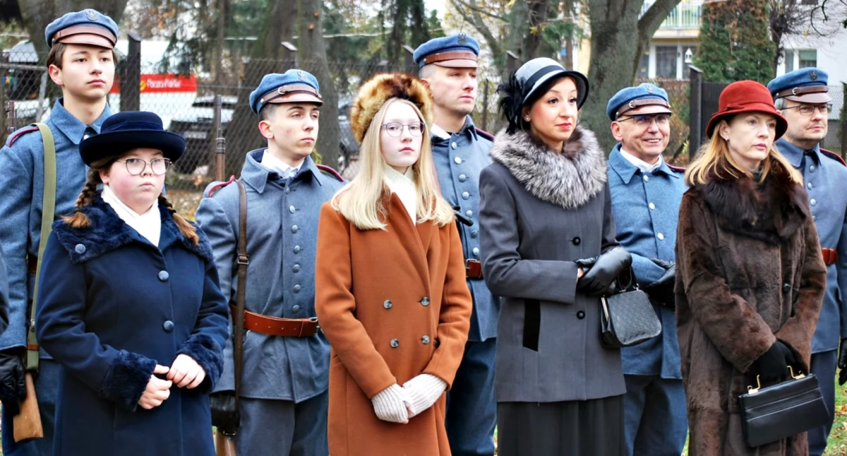 święta państwowe/samorządowe, Niepodległościowe przemarsze fotoobiektywie - zdjęcie, fotografia