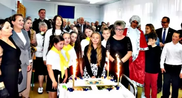 Jubileuszowe trojaczki świętowane w SP Kołoząb