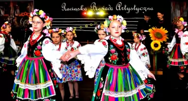 Integracja śpiewem i kuchnią regionalną, czyli artystyczne biesiadowanie w Raciążu